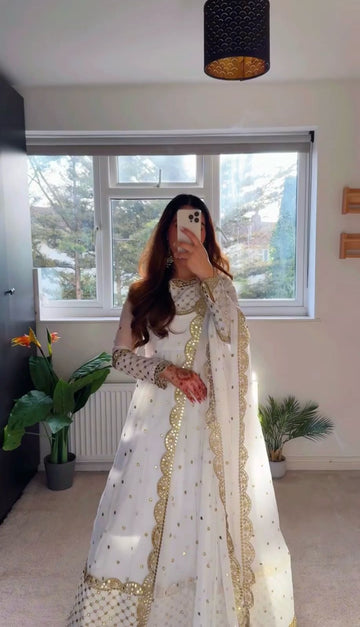 Taj Noor Salwar Suit