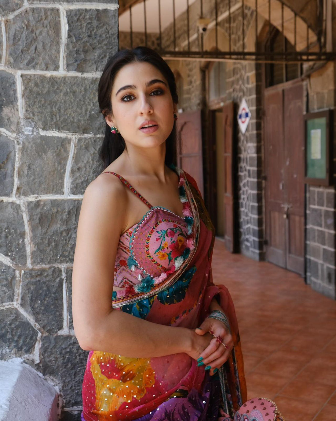 Rangeen Sara Ali Khan Saree With PotliBag