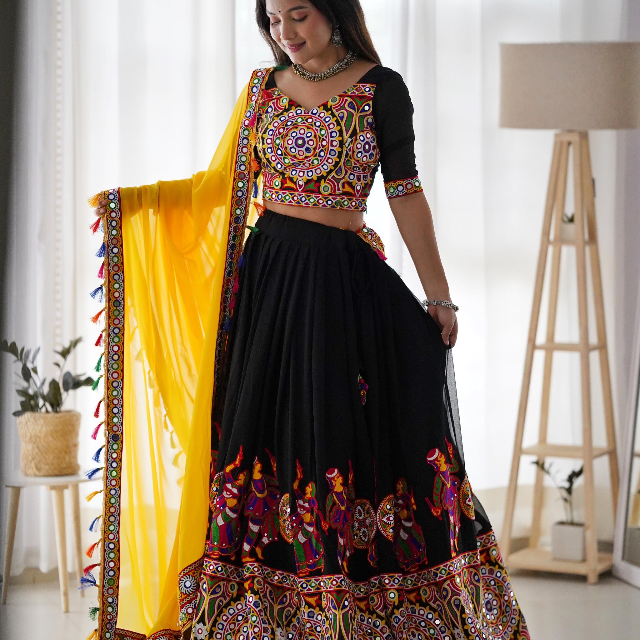 Ayee haloo aabla Navratri Lehenga Choli