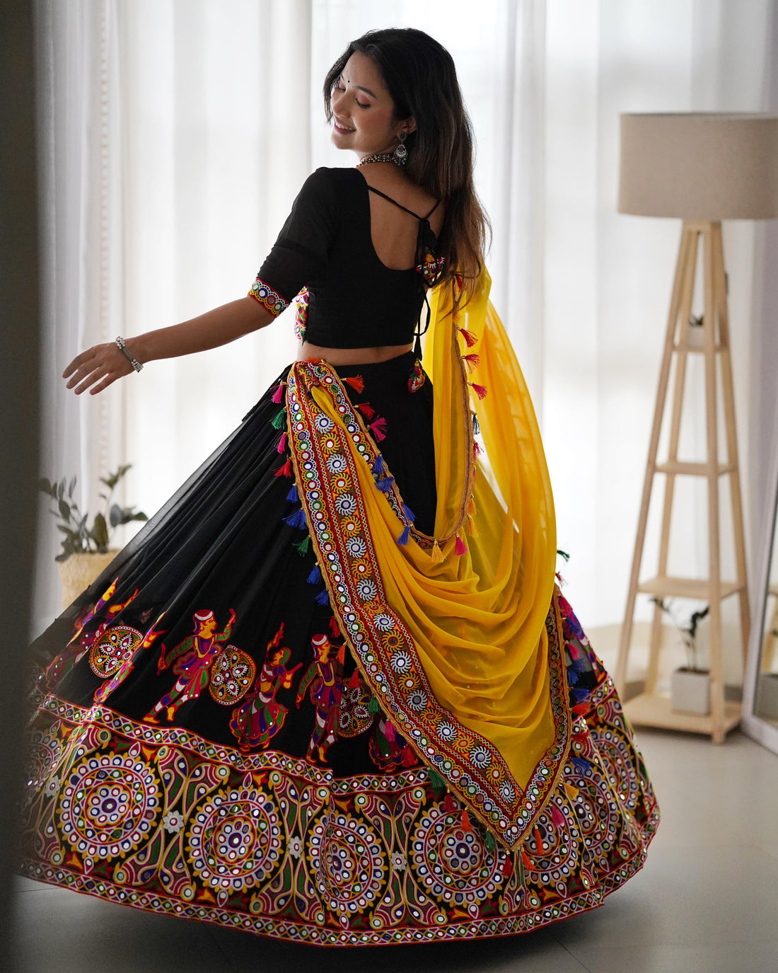 Ayee haloo aabla Navratri Lehenga Choli
