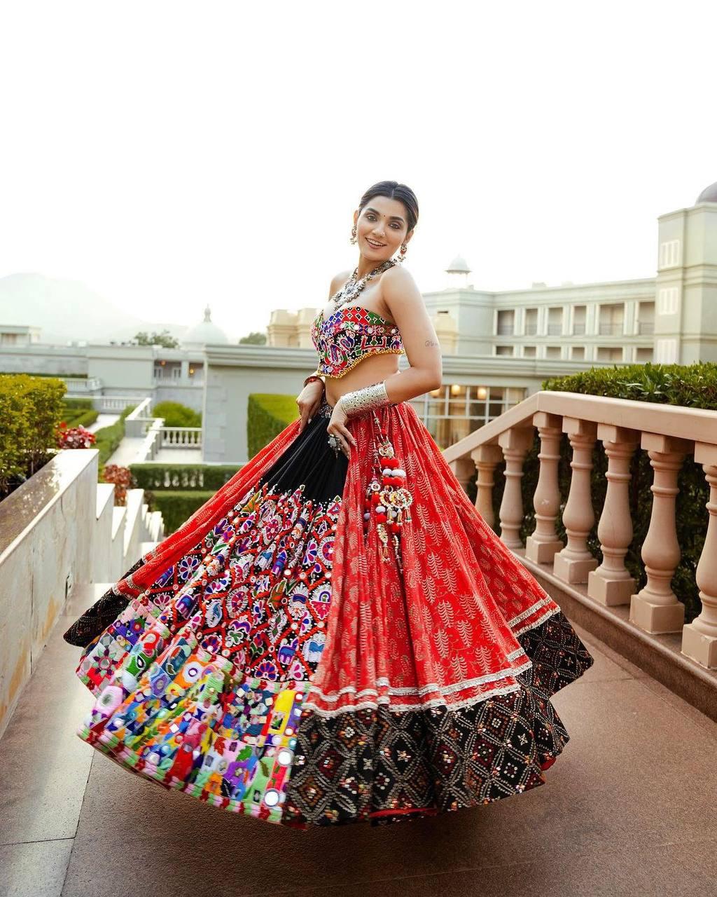 Ayla Glamour Navratri Lehenga Choli